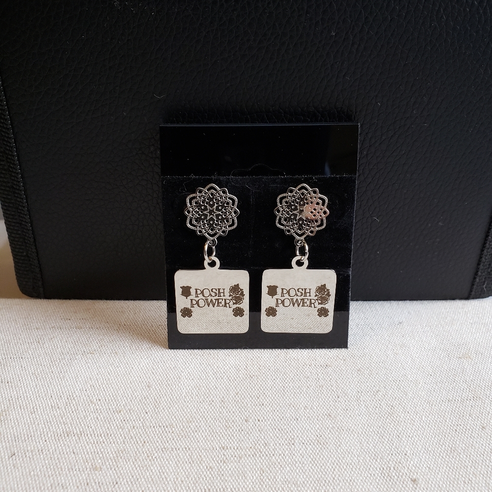 ❗"Posh Power" Drop Earrings❗